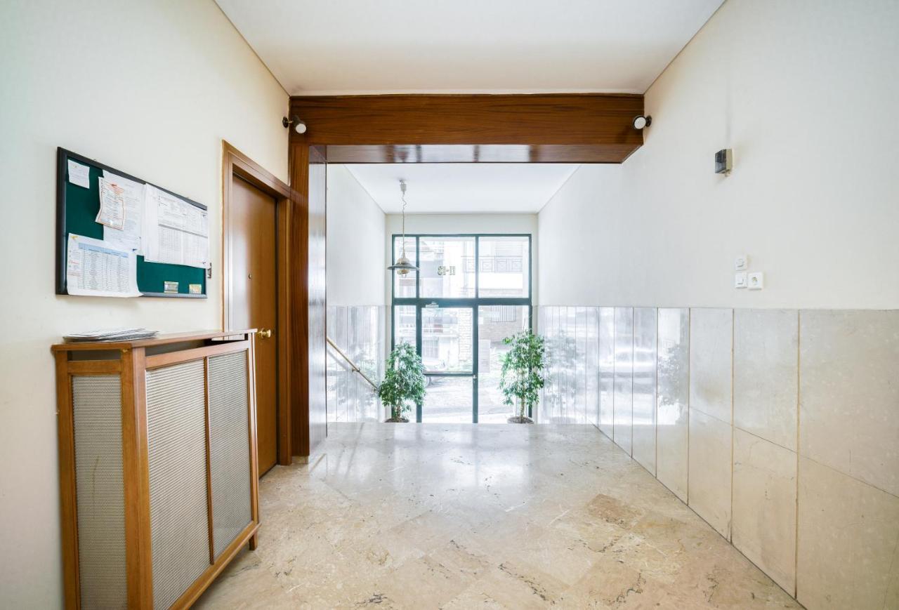 Delightful Stylish Two Bedroom Condo In Hip Area Of Central Atenas Exterior foto