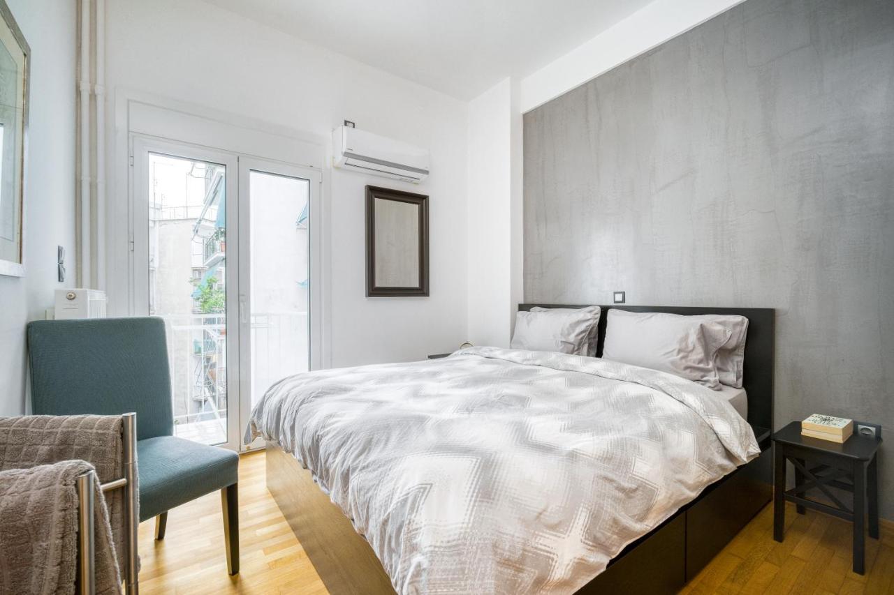 Delightful Stylish Two Bedroom Condo In Hip Area Of Central Atenas Exterior foto