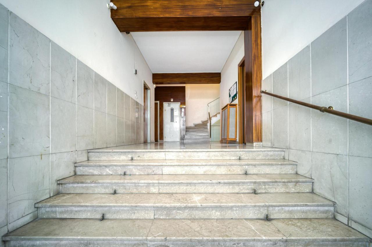 Delightful Stylish Two Bedroom Condo In Hip Area Of Central Atenas Exterior foto