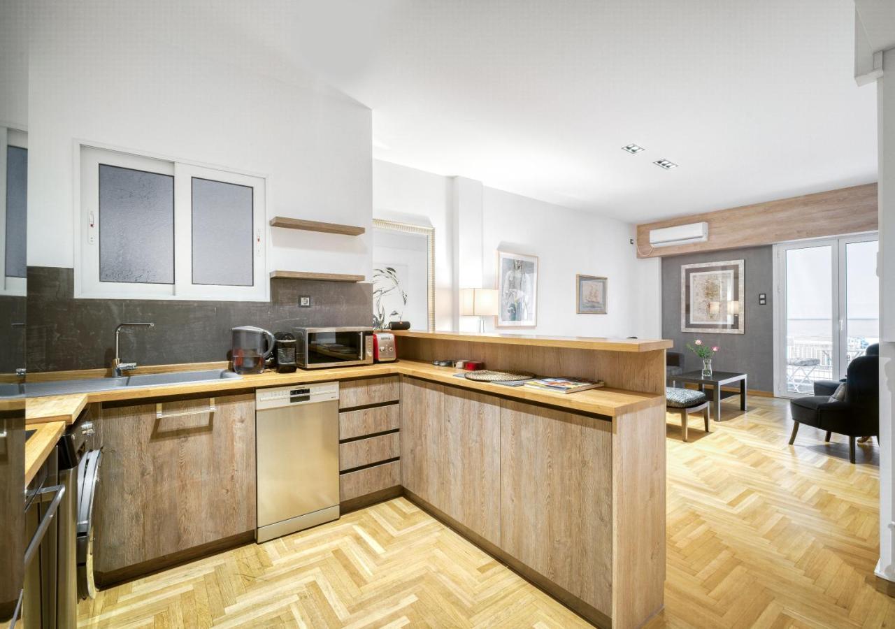 Delightful Stylish Two Bedroom Condo In Hip Area Of Central Atenas Exterior foto